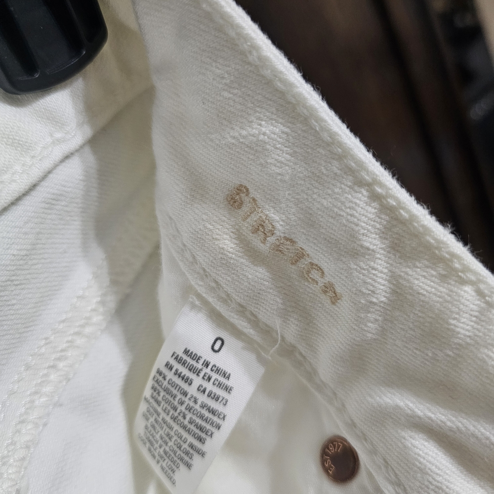 American Eagle Outfitters White Cut-Off Jean Shorts - Picture 3 of 3